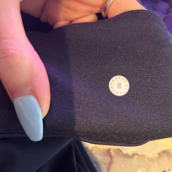 Lululemon navy leggings - Picture 5 of 5